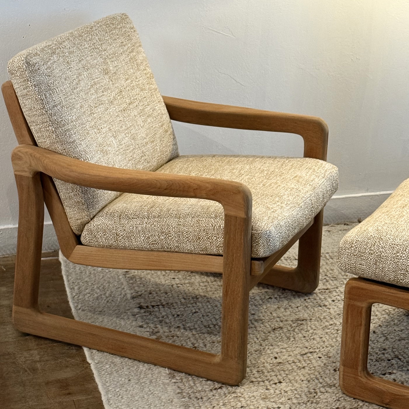 Paire de fauteuil avec repose-pieds