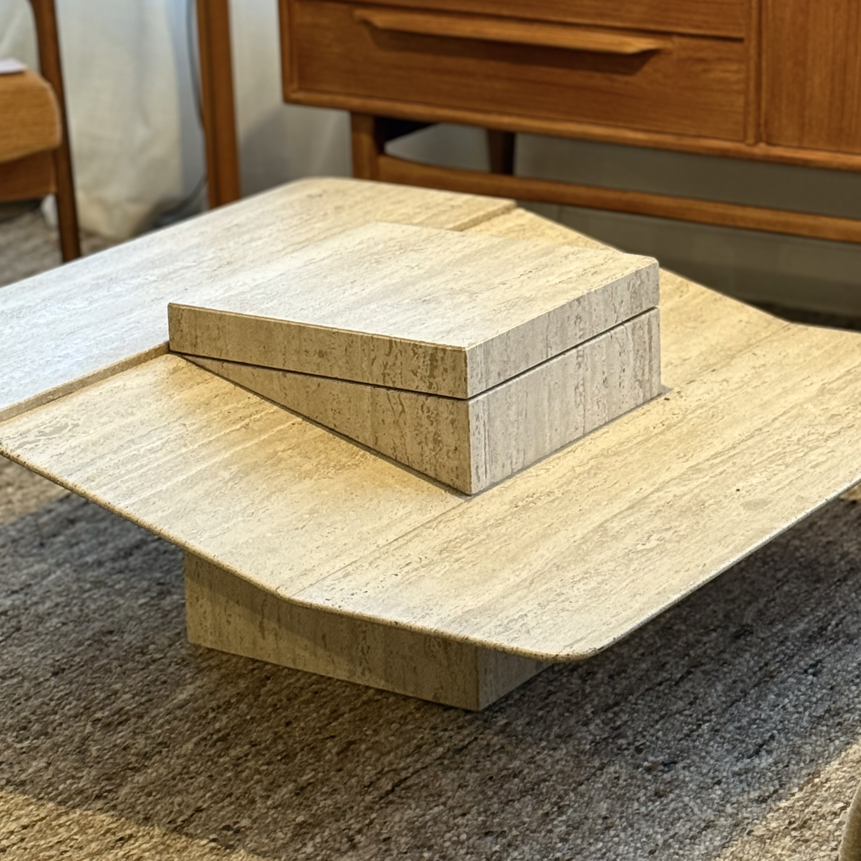 Table basse travertin - Pièce Unique