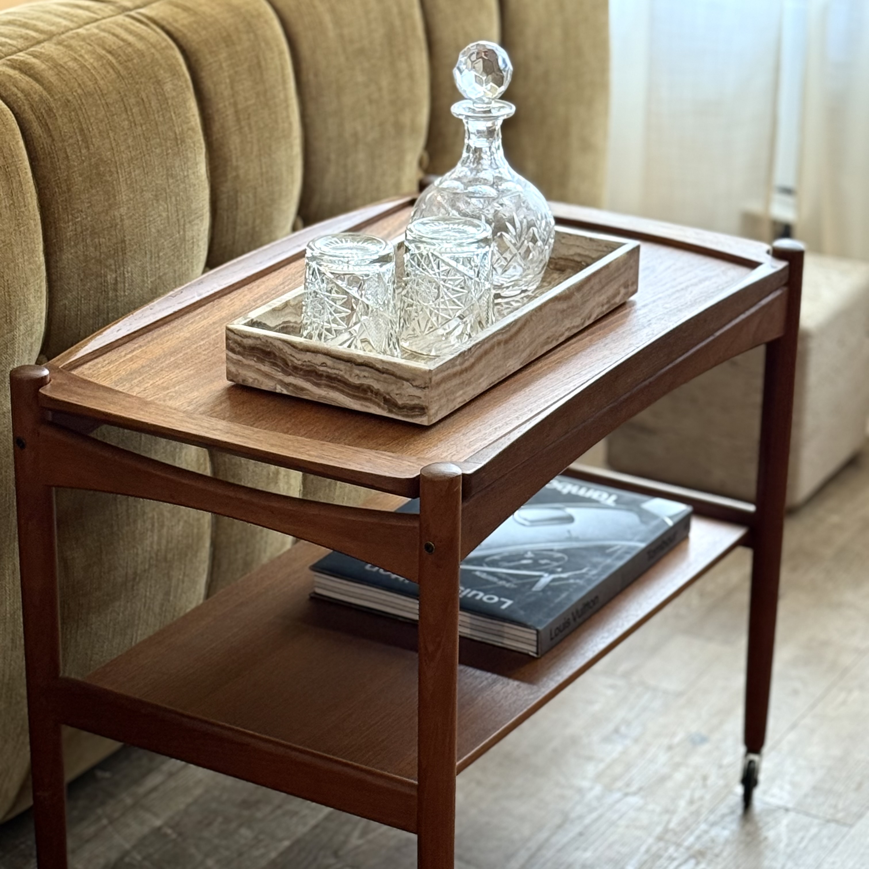 Desserte vintage - Pièce Unique